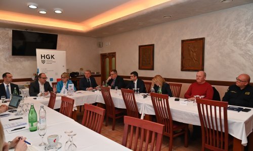 HGK apelira na Srbiju: Ukinite zabranu uvoza svinjetine