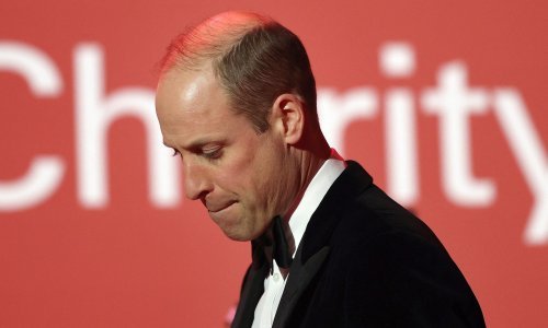 Sve je sada na princu Williamu: Budući kralj preko noći je 'bačen u vatru'