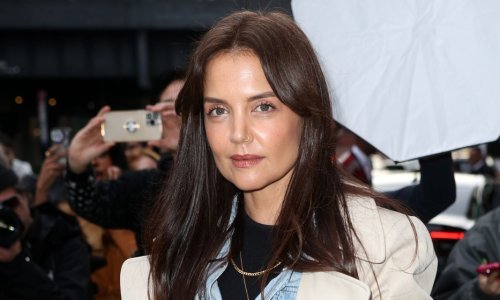 Suri Cruise uskoro puni 18, a s ocem nema kontakta: Kako je Katie Holmes spasila i nju i sebe