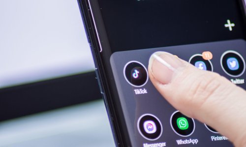TikTok je prva aplikacija za videozapise koja će automatski označavati sadržaj nastao AI-jem