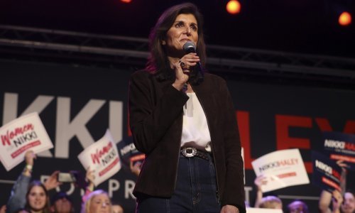 Nikki Haley nakon smrti Navaljnog napala Trumpa zbog prijateljstva s Putinom