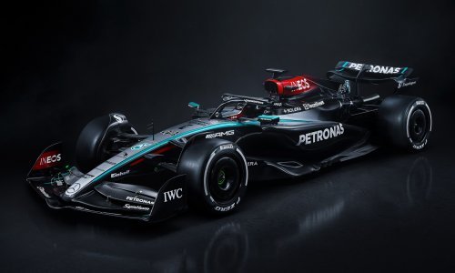Mercedes-AMG Petronas F1 tim predstavio svoj bolid: Ovo je W15 E Performance za sezonu 2024