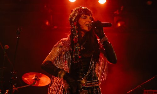 Gaye Su Akyol u Močvari: Kako je anadolska ratnica Hrvate naučila pjevati na turskom