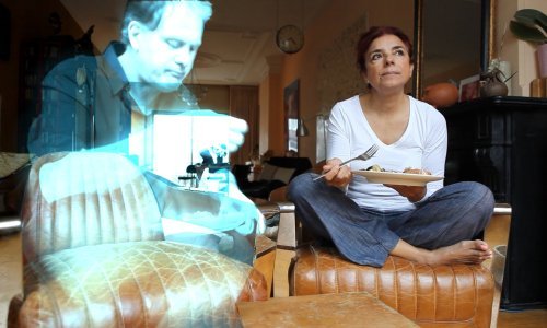 Ovo je Alicia Framis, prva žena koja će se udati za – hologram