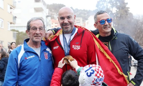 Ivica Tucak nakon fijaska u Zagrebu dočekan u Šibeniku: Žao nam je zbog tih ljudi...
