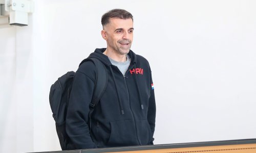 Izbornik Josip Sesar stao na kraj nagađanjima: Nema slučaja Luka Božić!