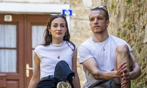 Iza svakog uspješnog muškarca stoji žena, a Baby Lasagni leđa čuva Elizabeta