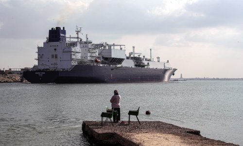 Posljedice napada hutista: Tranzit kroz Sueski kanal gotovo prepolovljen