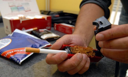 Hrvati i dalje rado puše, ali barem je pao udio švercanog duhana