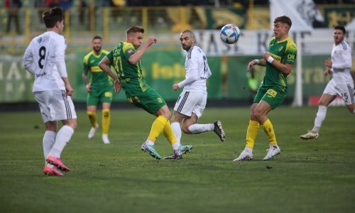 Nogometaši Rudeša srušili negativni rekord HNL-a, s igračem više pali u Puli