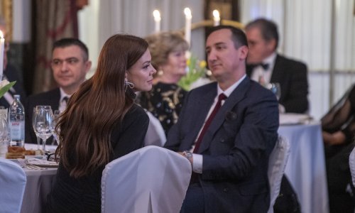 Aleksandra Dojčinović prvi put u javnosti otkako je postala majka