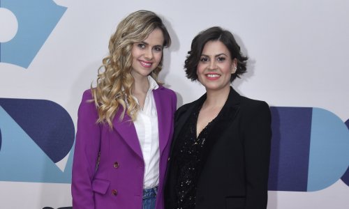 Poznata lica na crvenom tepihu: Pogledajte tko je sve došao pratiti Doru uživo