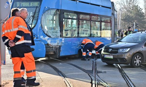 Tramvaj izletio iz tračnica na velikom križanju u Zagrebu