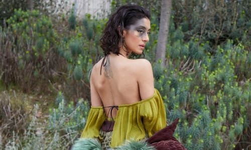 Kolinda zna što se nosi; ova chic boja osvaja gradske ulice