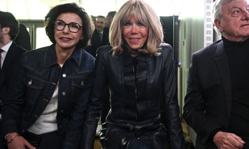 Oduševila promjenom stila: Brigitte Macron blista u genijalnom kaputu