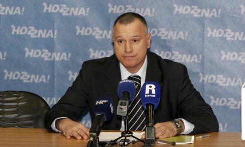 Burić: Sramotno namirenje duga Grada Rijeke ustupanjem državi vrijednih nekretnina