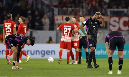 Pognute glave Bayernovih igrača nakon kiksa u Freiburgu govore sve
