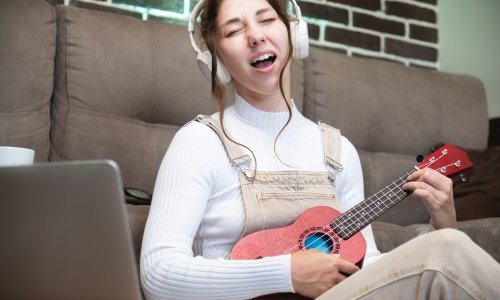 Adobe eksperimentira s Photoshopom za glazbu, koristit će umjetnu inteligenciju