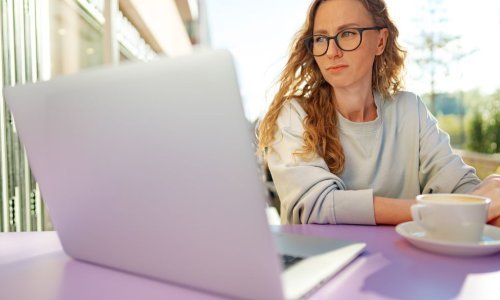 Korištenje UI-a za sastavljanje životopisa: iskoristite prednosti, pazite na zamke