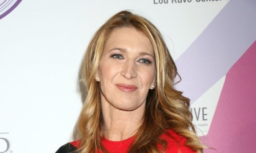 Kći Steffi Graf promijenila izgled pa sada neodoljivo sliči na majku