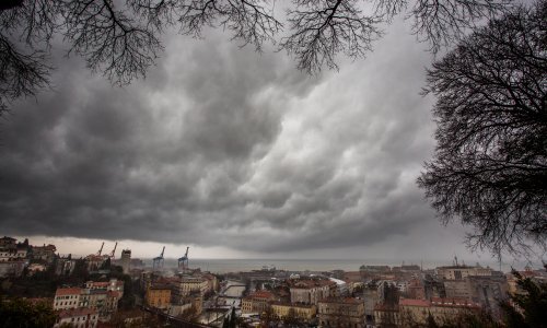 Uglavnom tmuran i kišoviti vikend. Evo kad se vraćaju sunčana razdoblja