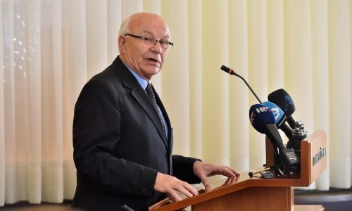 Legenda hrvatskog novinarstva, erudit i poliglot Drago Čulina predstavlja knjigu 'Kuća s jedrima na vjetru'