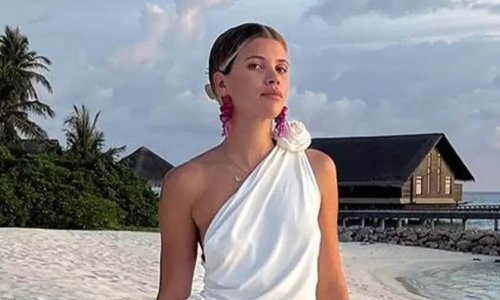 Stilistica slavnih otkriva 5 komada u duhu tihog luksuza koje trebate imati u ormaru