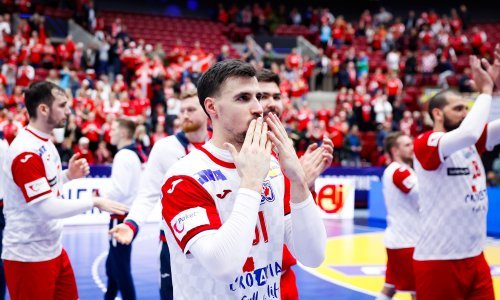 U tišini se okupila rukometna reprezentacija pred kojom je najveći cilj