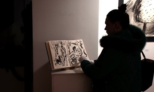 Otvorena je izložba slika i crteža slikara i akademika Đure Sedera