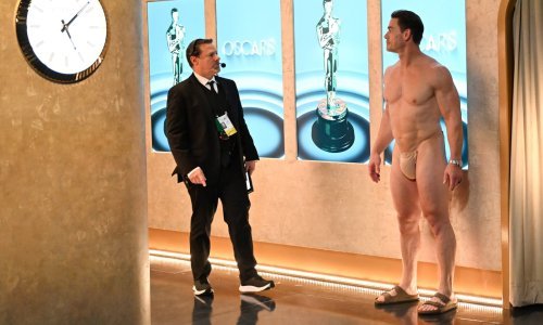 Goli John Cena na Oscarima napravio je najbolju reklamu za ove kultne natikače