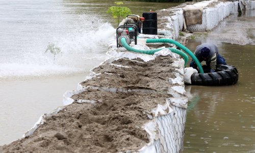 Obrana od poplava: U Hrvatskoj Kostajnici prvi put montažni sustav