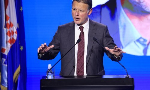 Jandroković: Da je Milanović frajer dao bi ostavku i izašao na izbore, ovako je 'fake'