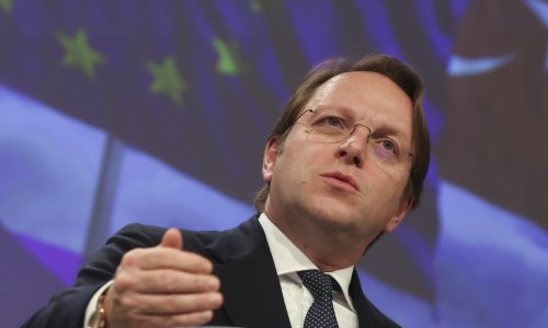 Varhelyi: Izborni zakon ostaje uvjet za daljnji napredak BiH