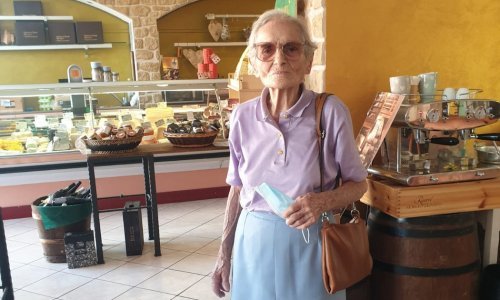 Policija zaustavila 103-godišnjakinju i oduzela joj auto, ona se ne da: Kupujem motor