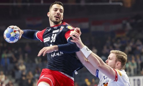 Dagur Sigurdsson morao prekrižiti tri igrača, a večeras će 'izvisiti' još dvojica