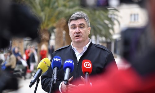 Milanović o upozorenju Ustavnog suda: Puč nepismenih gangstera. Bacit ćemo kliku u more!