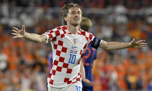 Dok su 'vatreni' u Zagrebu predstavljali nove dresove, Luka Modrić bio je u Dubaiju