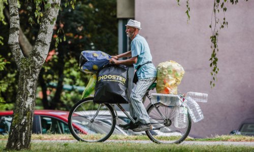 Pitamo vas: Treba li ukinuti naknadu za plastičnu ambalažu?