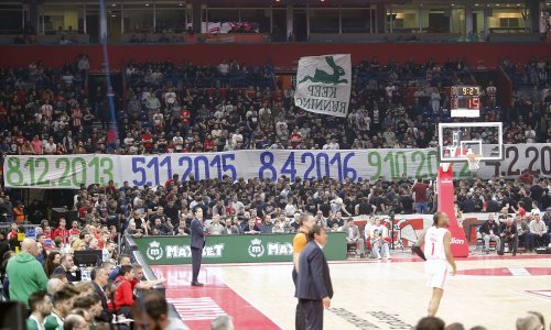 Pogledajte kako Zvezdini navijači uz obrađeni hit Novih fosila provociraju Boyse