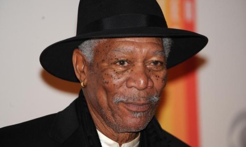 Morgan Freeman se nadisao helija, zvuči urnebesno!