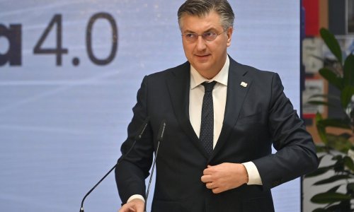 Plenković: Nastavljamo poduzimati sve da se što prije obnove kuće i zgrade