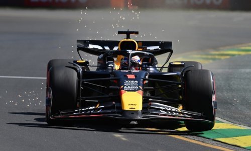 Samo dva tjedna nakon operacije Carlos Sainz je odmah do Maxa Verstappena