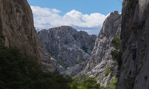 Tragedija na Paklenici: Slovenac pao sa 150 metara i poginuo