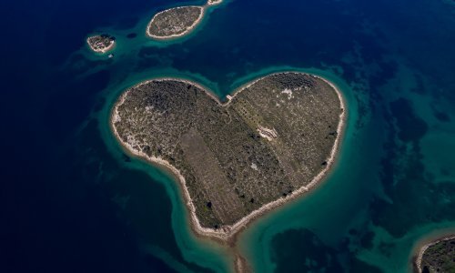 Netko je na Galešnjaku gradio pristanište, Općina Pašman ga hitno uklonila