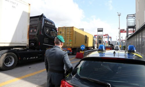 EPPO: Novac od fiktivne prodaje goriva iz Hrvatske i Slovenije skriven u Rumunjskoj