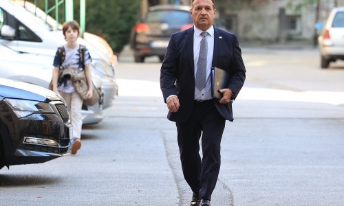 Medicinske sestre i tehničari specijalizirat će se za hitnu medicinu, potpisani prvi ugovori