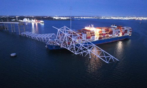 Šestero nestalih nakon urušavanja mosta u SAD-u, smatraju se poginulima