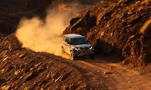 Land Rover najavio novi Defender OCTA: Kultni model s V8 Twin Turbo motorom