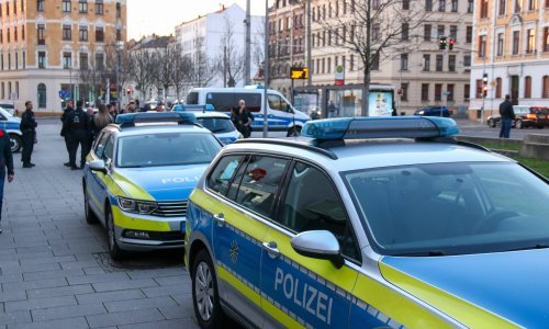 Mladić nožem ubio brata i roditelje u mjestu na njemačko-švicarskoj granici