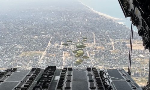 Španjolska ispustila 26 tona hrane u Pojas Gaze, evo kako su to napravili